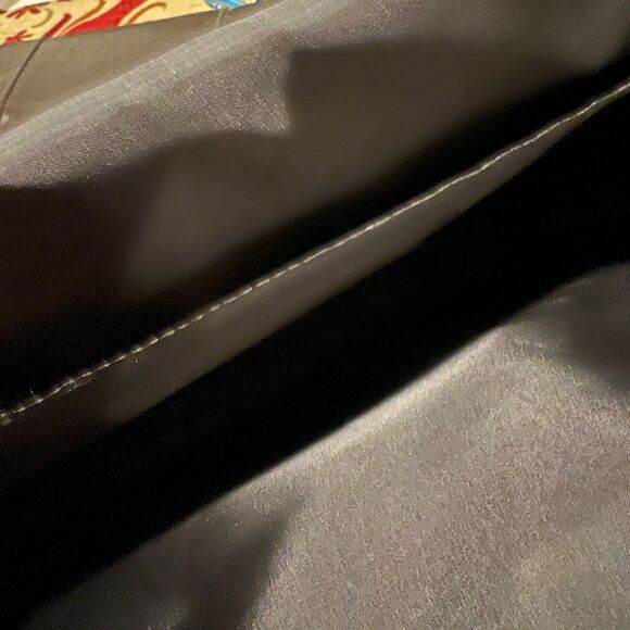 Artistry pair of cloth art portlofio folders with two inner pockets & tie close - Picture 9 of 10